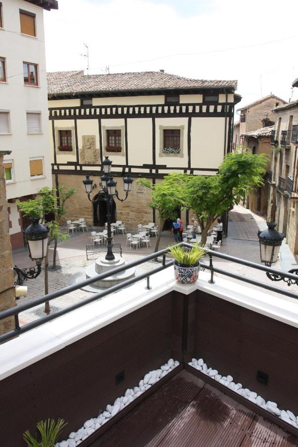 Edificio Privado Con Terraza Apartman Haro Kültér fotó