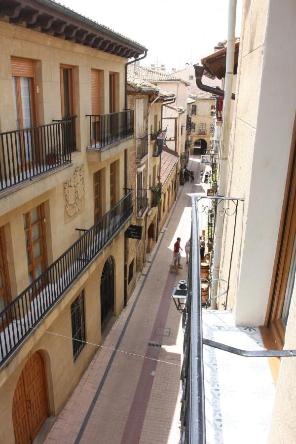 Edificio Privado Con Terraza Apartman Haro Kültér fotó